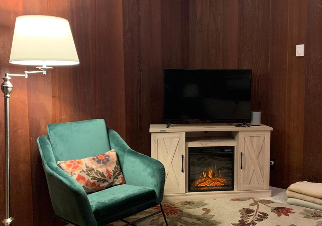 The Redwood At The Floras Getaway Hébergement de vacances Langlois