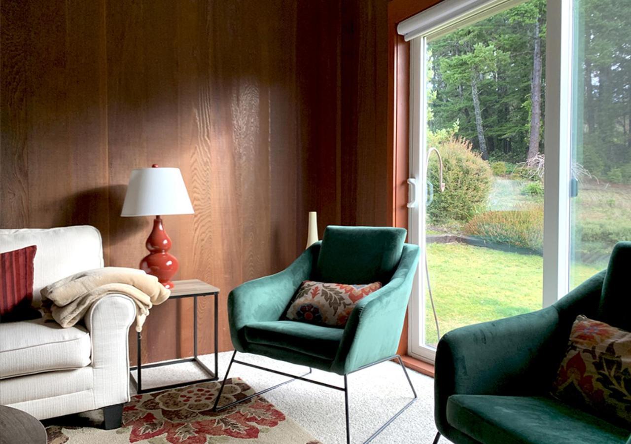 The Redwood At The Floras Getaway *