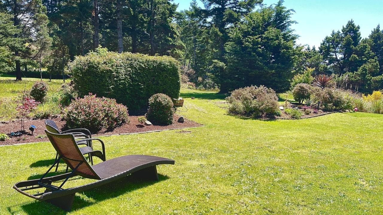 The Redwood At The Floras Getaway Hébergement de vacances *