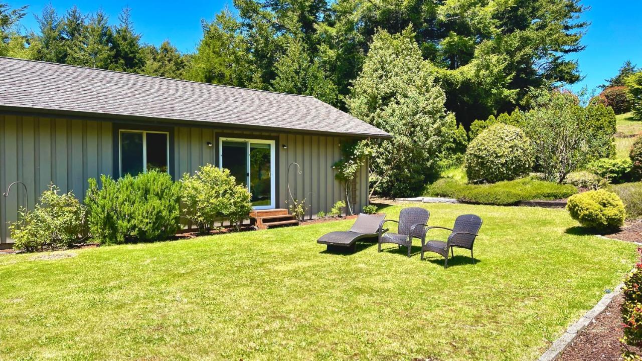 The Redwood At The Floras Getaway Hébergement de vacances